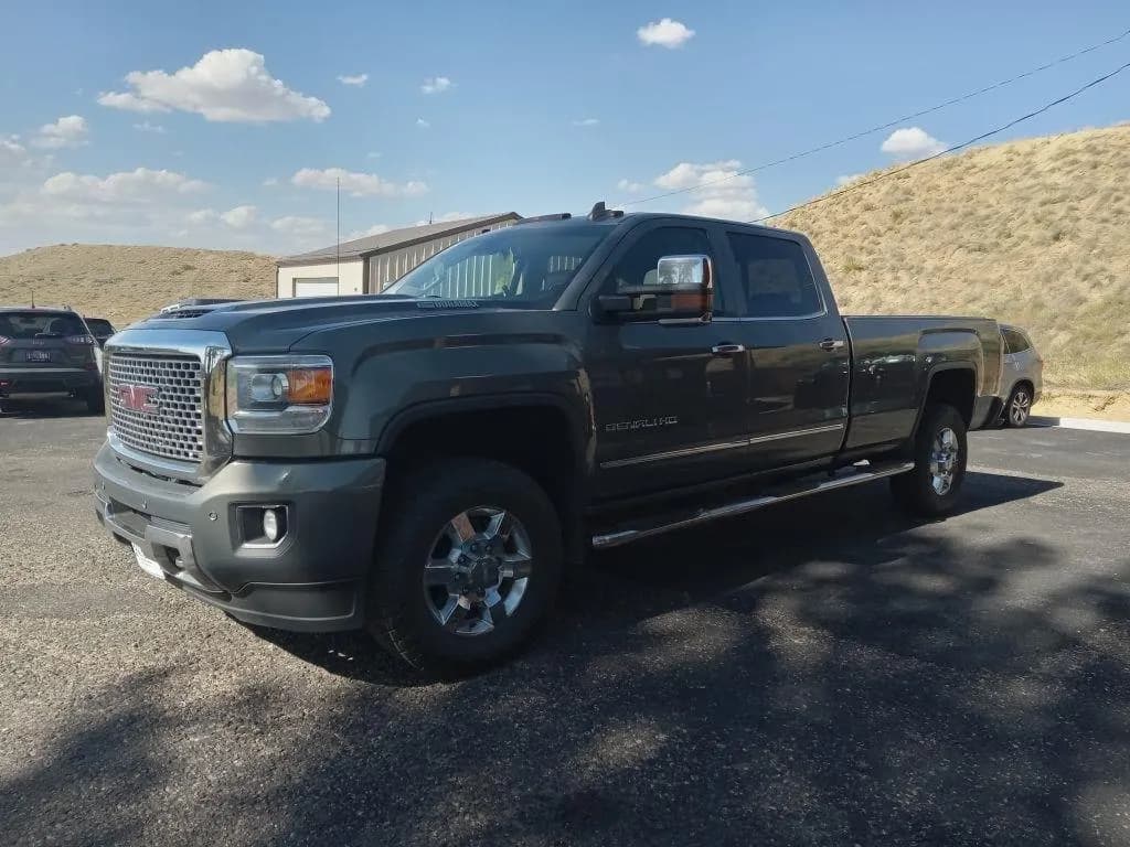 2017 GMC Sierra 3500HD - Pickup