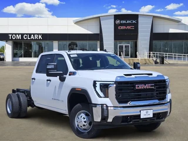 2026 GMC Sierra 3500 Crew Cab - Chassis