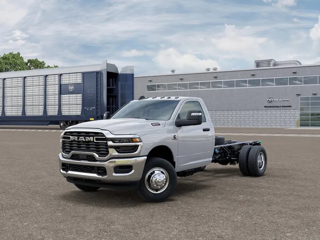 2026 Ram 3500 - Chassis