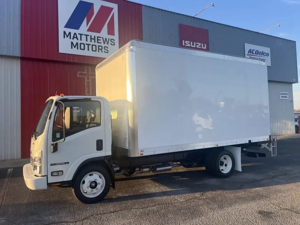 2024 Isuzu NPR-HD
