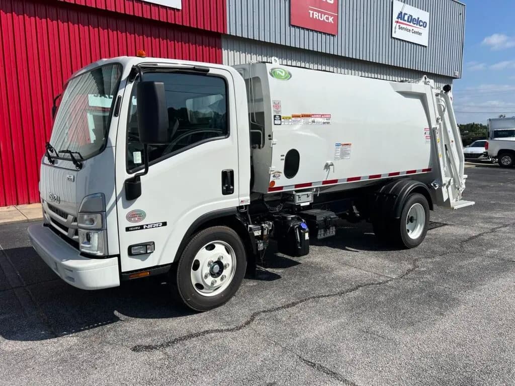 2024 Isuzu NRR - Garbage