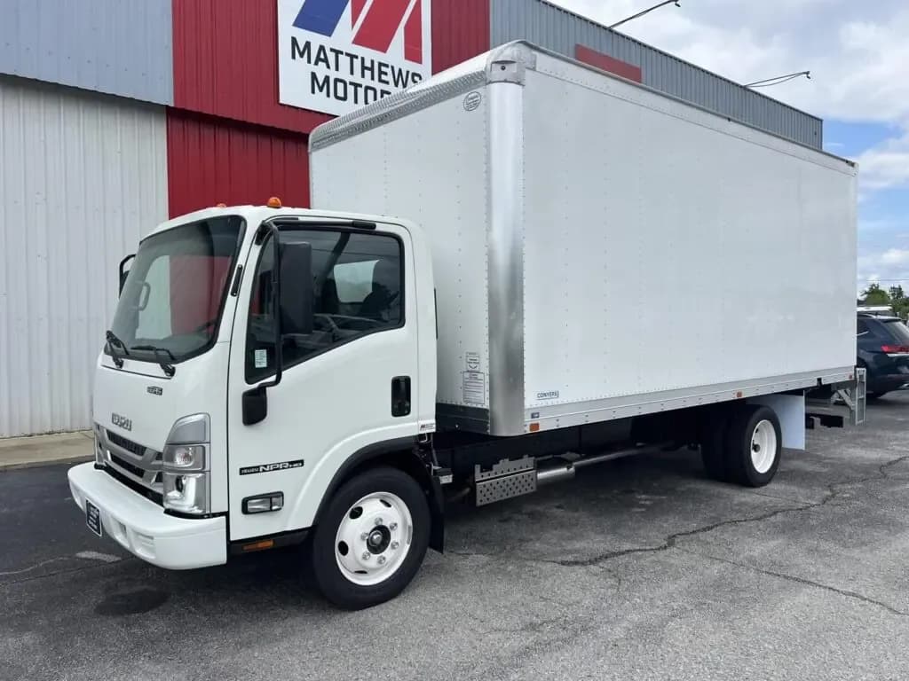 2025 Isuzu NPR-HD Gas - Vans