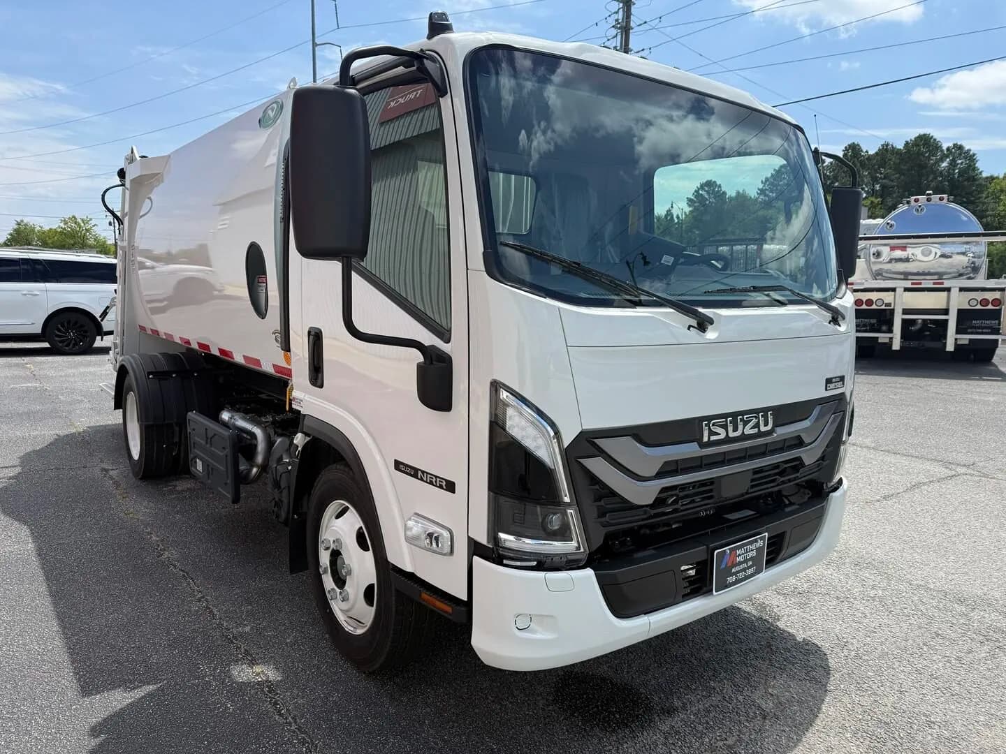 2025 Isuzu NRR - Garbage