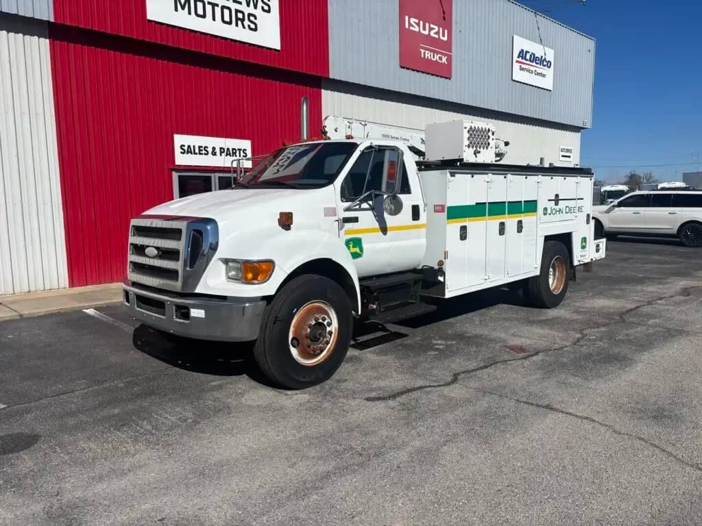 2007 Ford F-750 - Crane