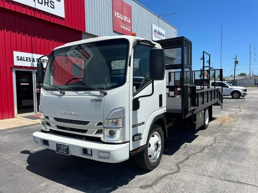 2026 Isuzu NPR-HD Gas