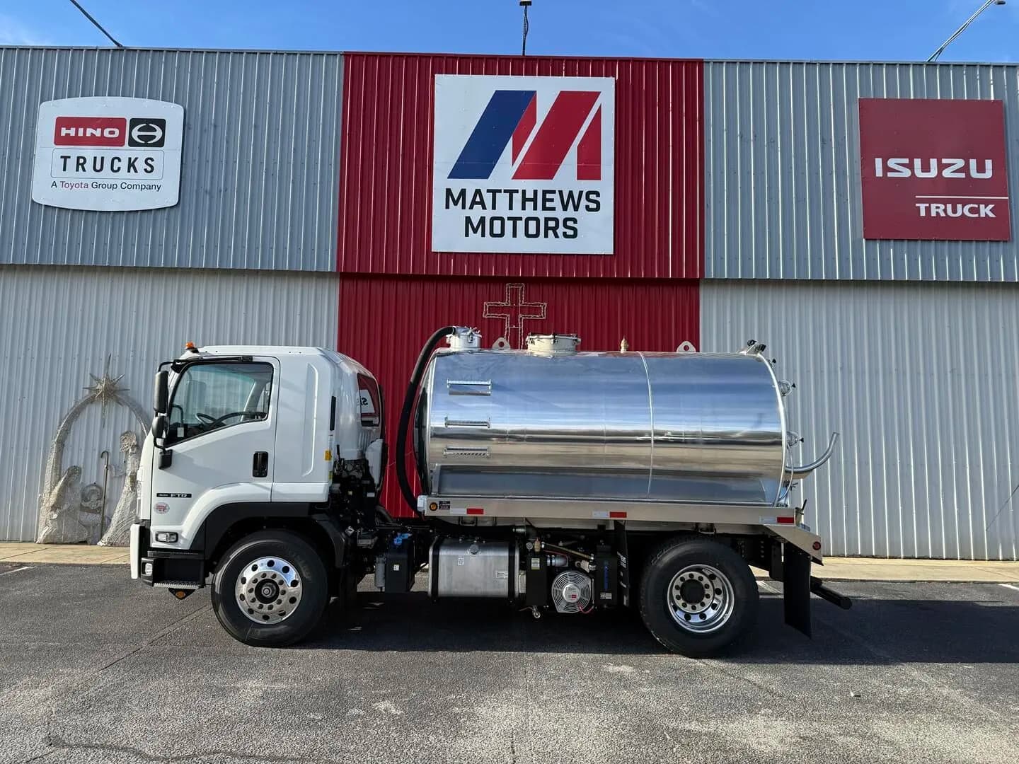 2026 Isuzu FTR - Septic Tank Trucks