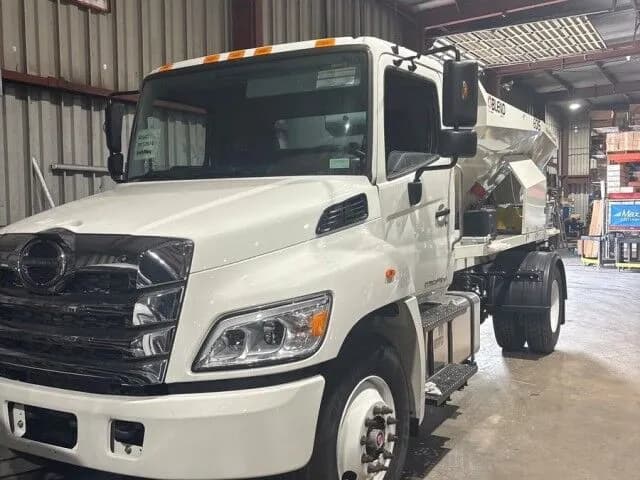2027 Hino L6