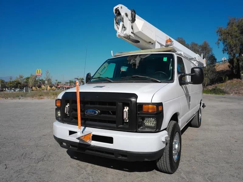 2010 Ford E350 - Bucket