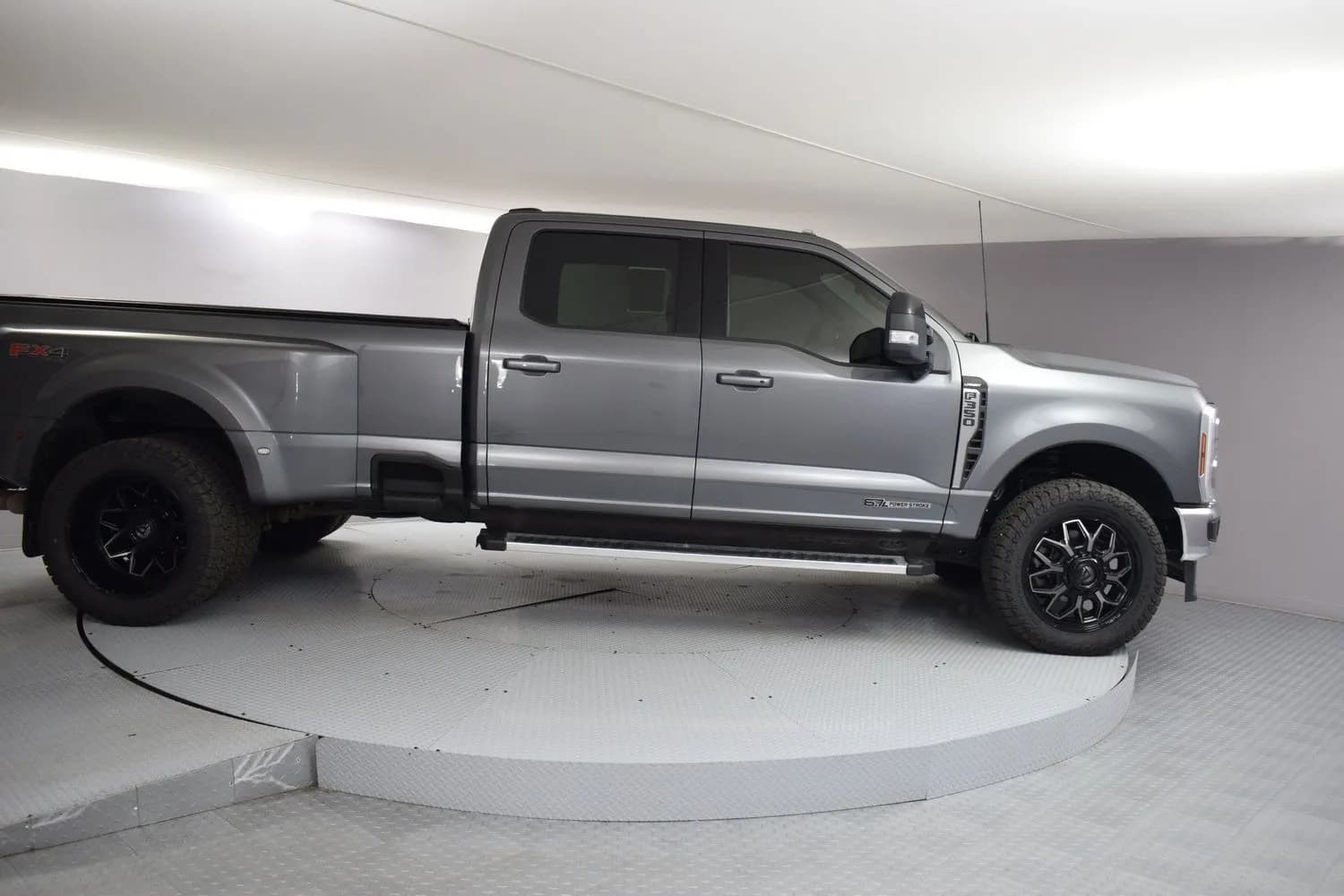 2024 Ford F-350 Lariat - Pickup