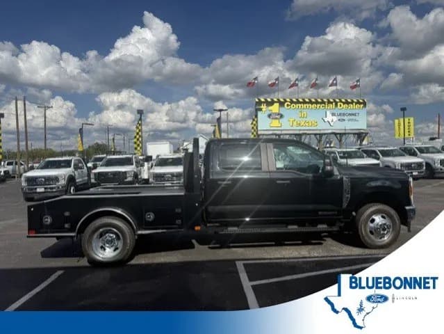 2026 Ford F-350 Crew Cab - Chassis