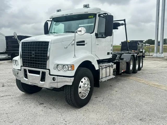 2020 Volvo VHD - - Chassis
