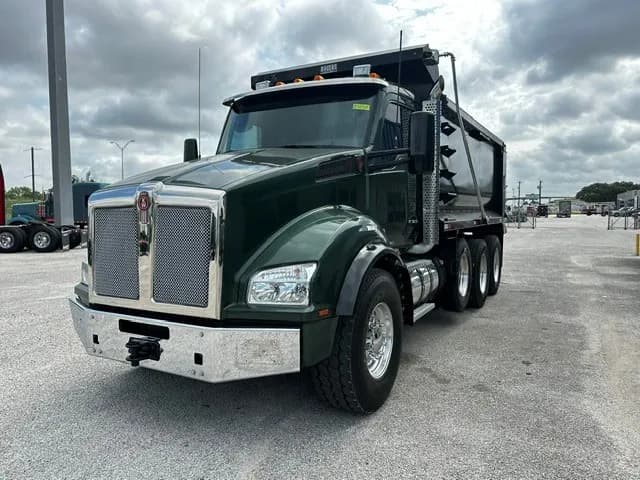 2017 Kenworth T880 - - Dump
