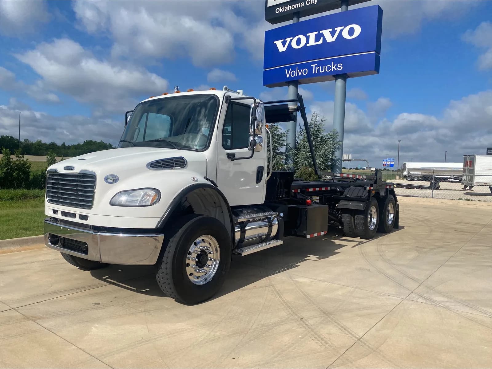 2019 Freightliner M2