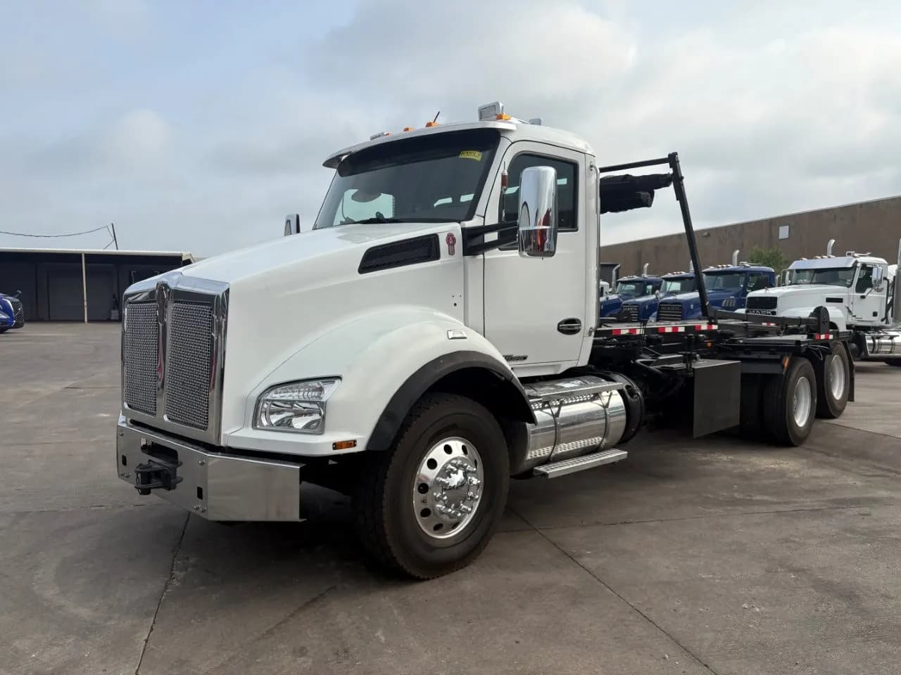 2018 Kenworth T880 - - Garbage