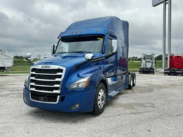 2022 Freightliner Cascadia - Sleeper