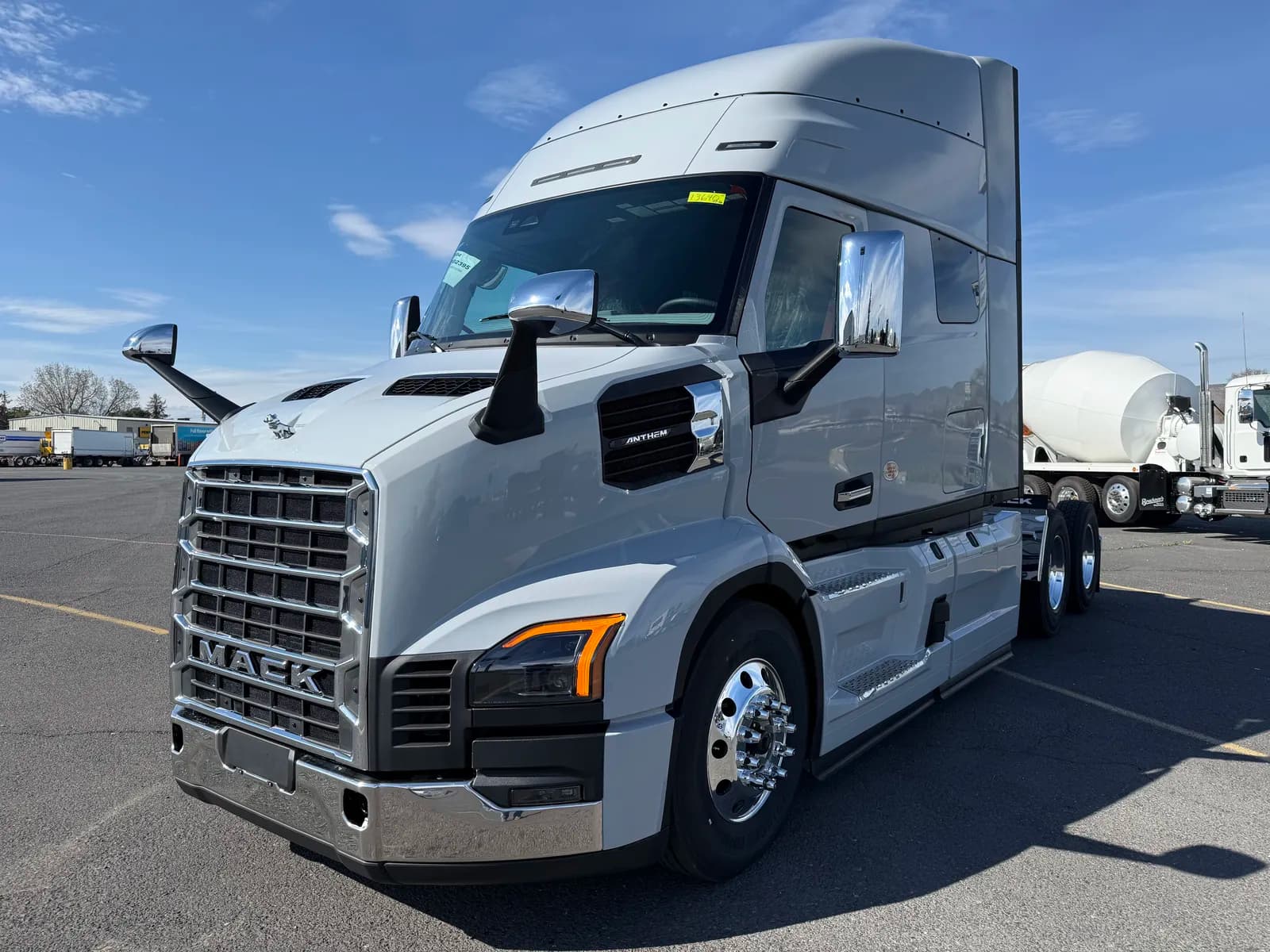 2027 Mack AN64T64 - Sleeper