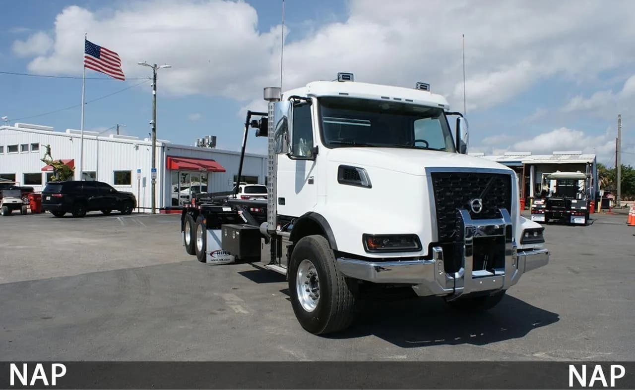 2027 Volvo VHD
