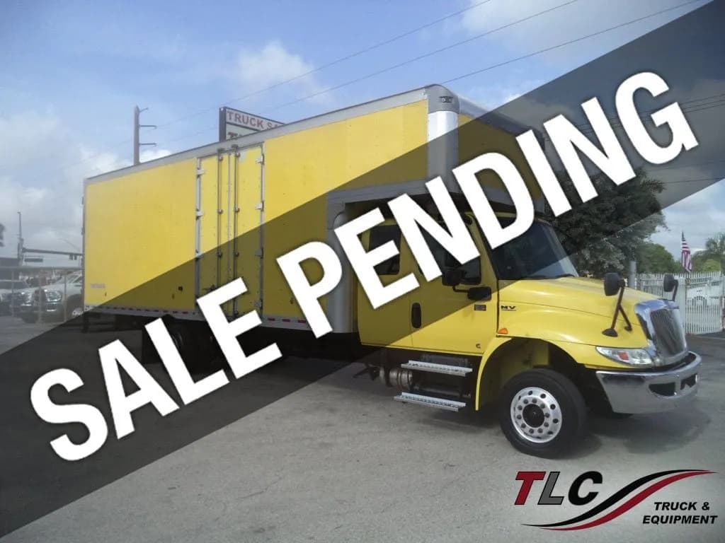 2020 International MV607 Extended Cab w/ 29ft - Box