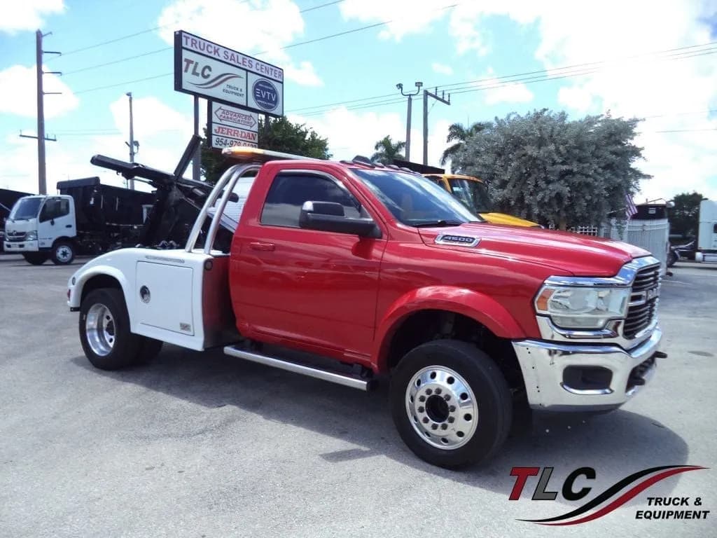 2021 Ram 4500 SLT 4×4 w/ Miller Vulcan 810 - Tow