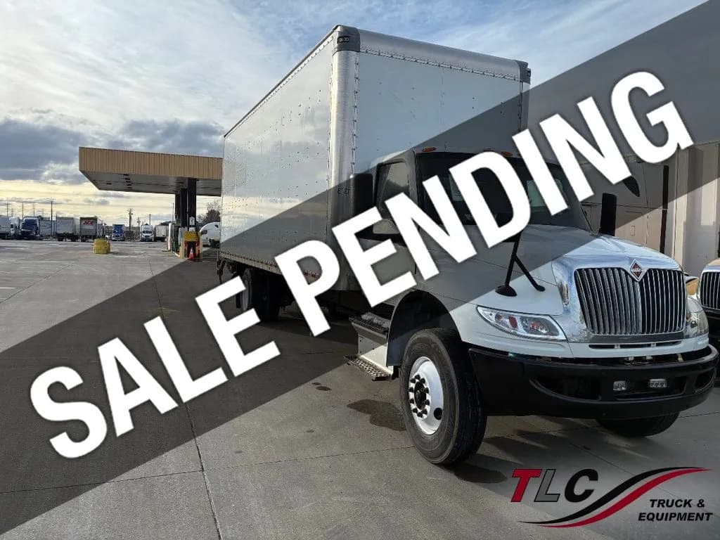 2021 International MV607 w/ 26ft - Box