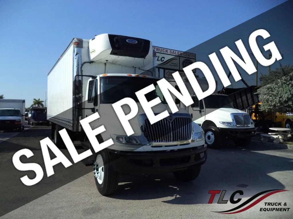 2019 International 4300 w/ 26ft - Refrigerated