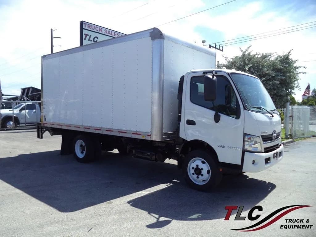 2020 Hino 195 w/ 16ft - Box