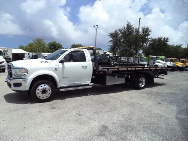 2021 Ram 5500 SLT w/ - Tow