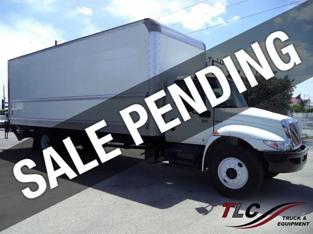 2021 International MV607 w/ 26ft - Box
