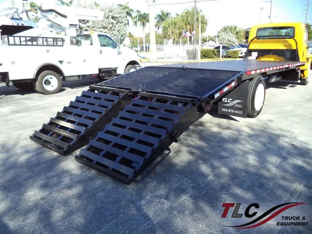 2019 International 4300 w/ 25ft Beaver Tail Dove Tail Ramp Truck Equip - Flatbed
