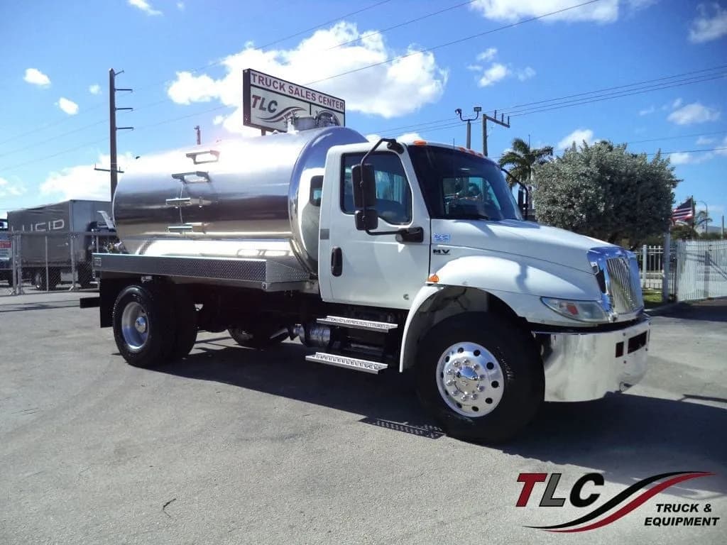 2021 International MV607 New B1100 Spartan Pack (393 CFM) 2500 Gallon Aluminum - Septic Tank Trucks