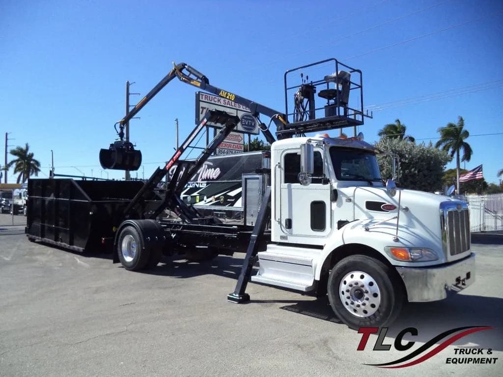 2020 Peterbilt 337 With 15ft Roll-Off Truck 25 Yard Grapple Boom & Seat - Service