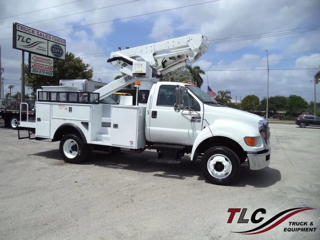 2013 Ford F650 40ft Versalift Articulated Telescopic Boom - Bucket