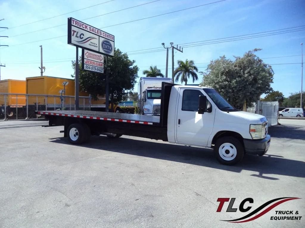 2011 Ford E450 With 18ft Steel - Flatbed