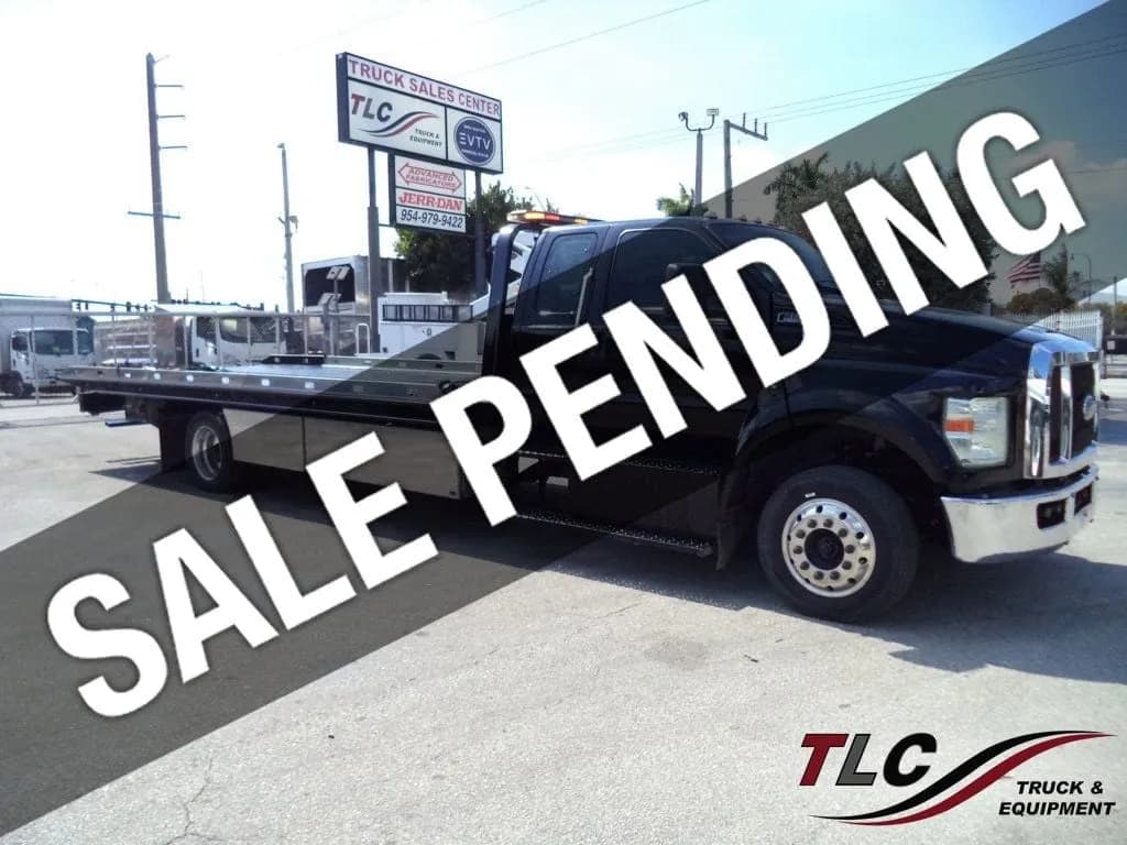 2017 Ford F650 w/ 21ft Century - Tow