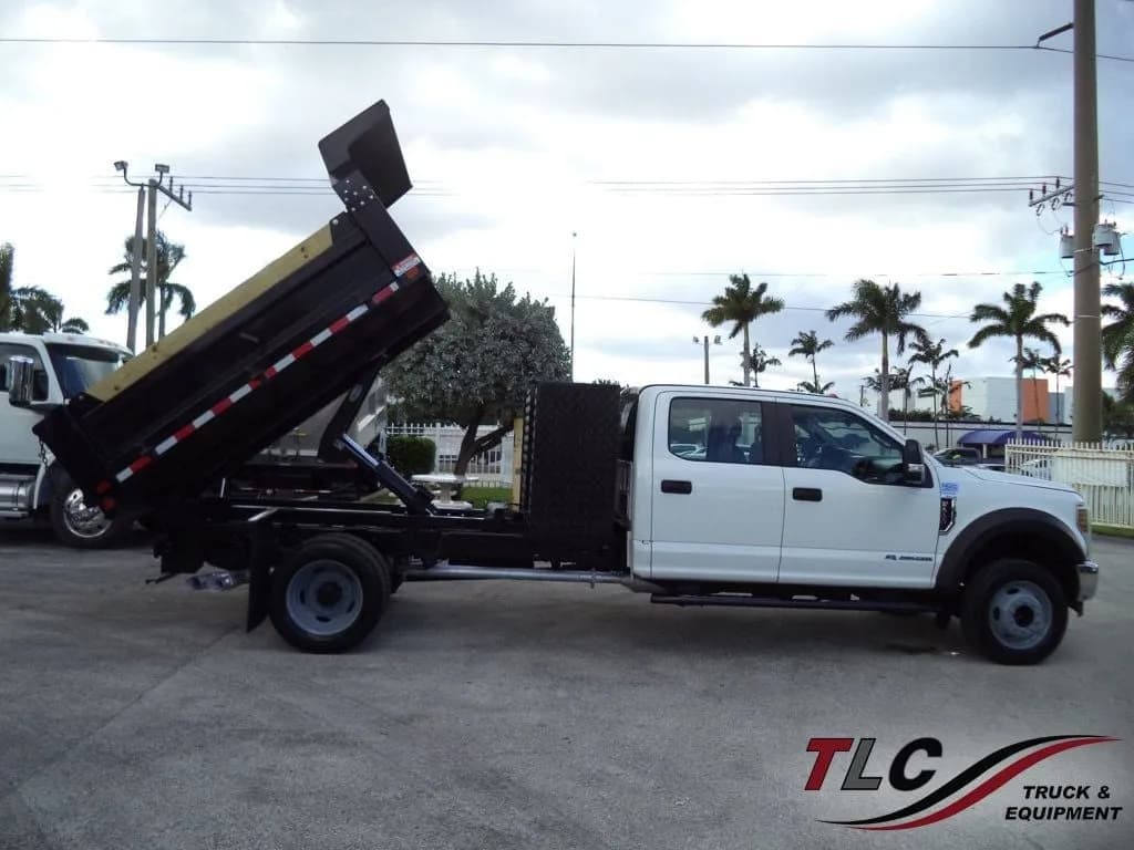 2018 Ford F550 w/ NEW 10ft - Dump