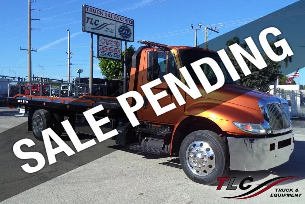 2019 International 4300 w/ Brand New 21′ JerrDan 6 Ton XLP Car Carrier - Tow