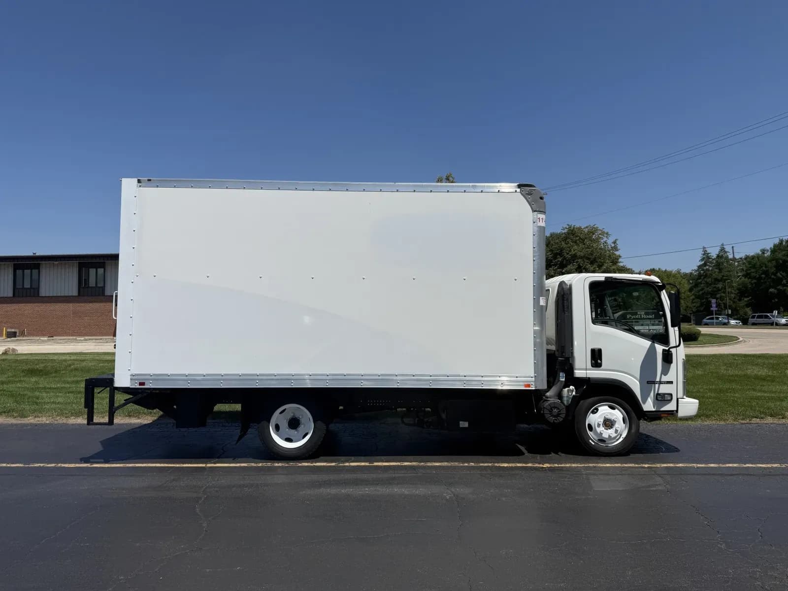 2021 Isuzu NPR HD - Box