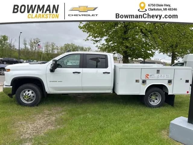 2025 Chevrolet Silverado 3500 Crew Cab - Service