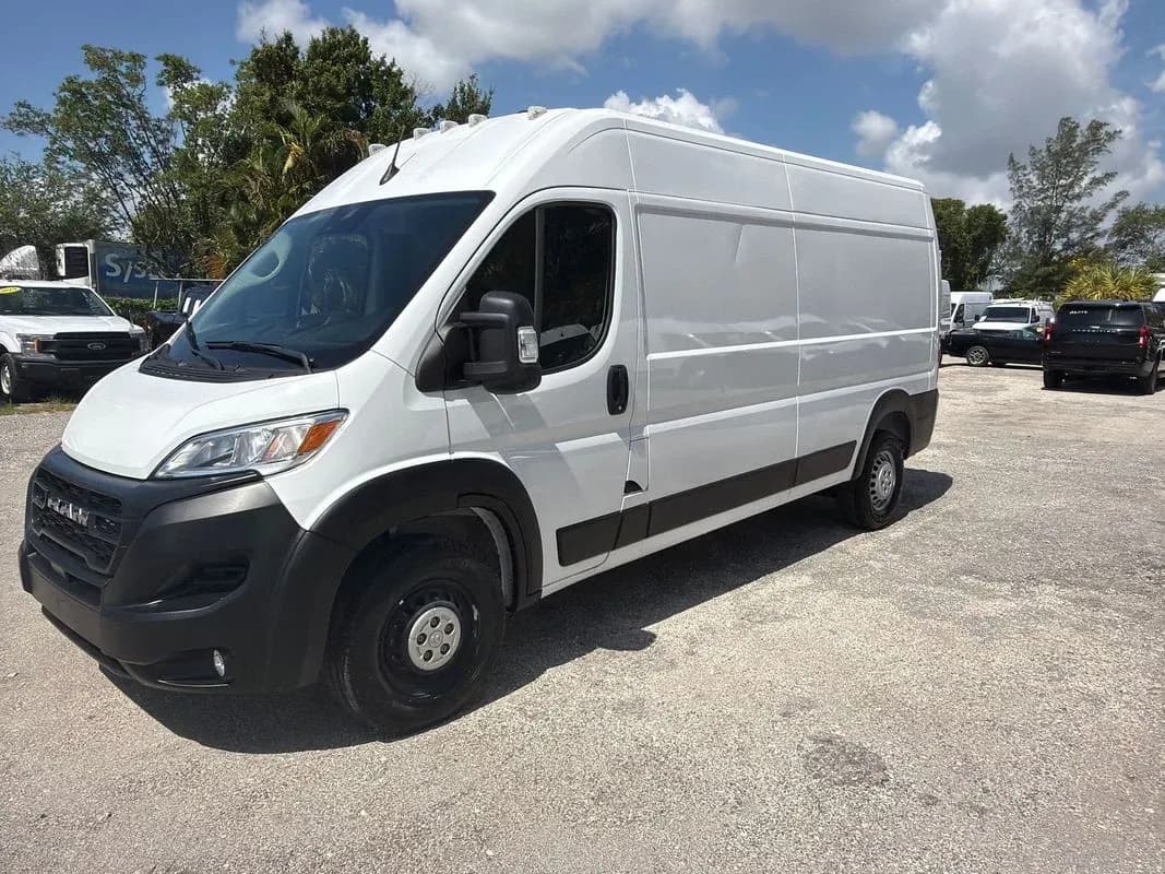 2025 Ram ProMaster - Vans