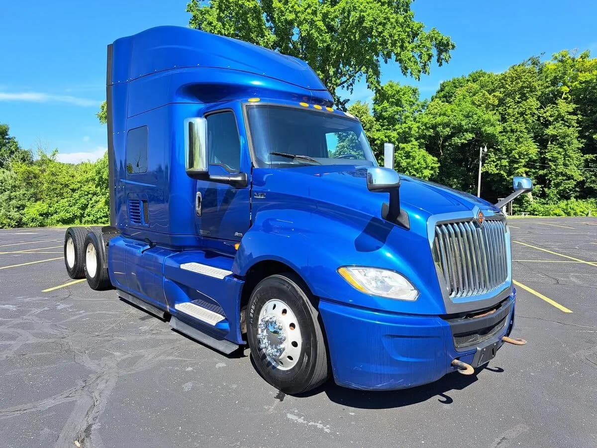 2020 International LT625 - Dump