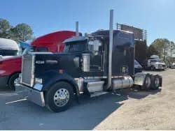 2005 Kenworth W900B - Sleeper