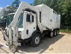 2003 Mack 600 - Garbage