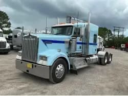 2021 Kenworth W900