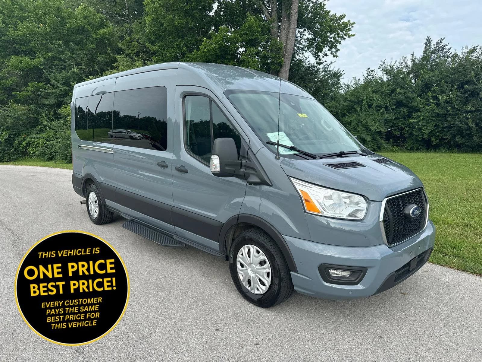 2022 Ford Transit Passenger Wagon - Vans