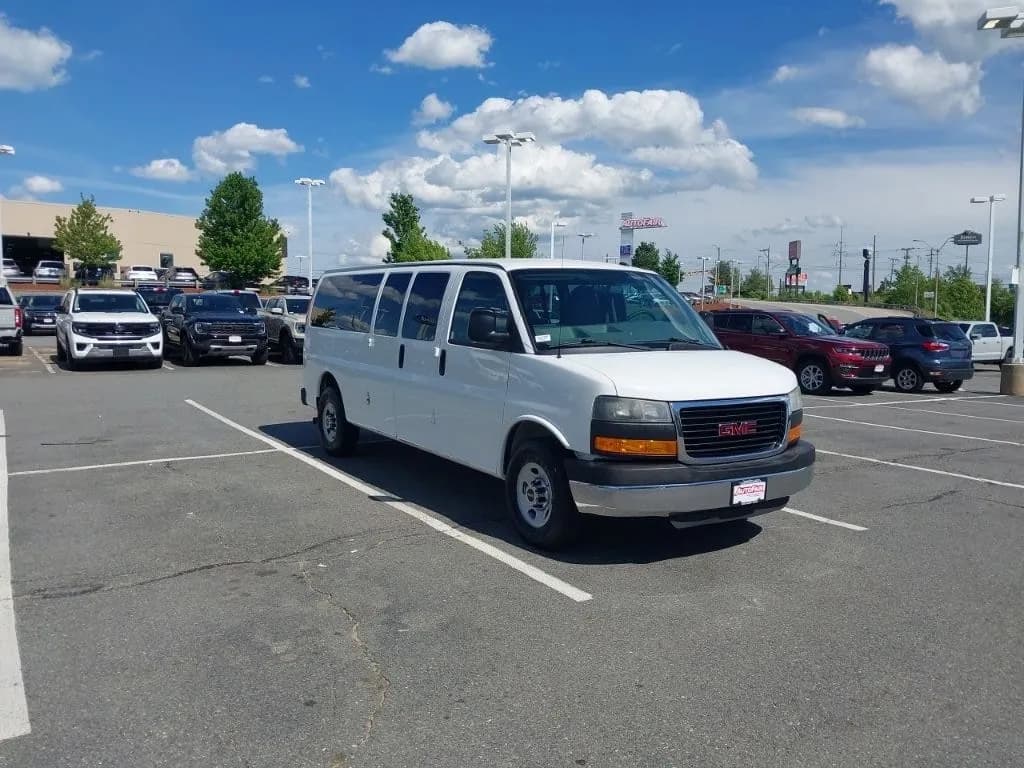 2015 GMC Savana 3500 - Pickup
