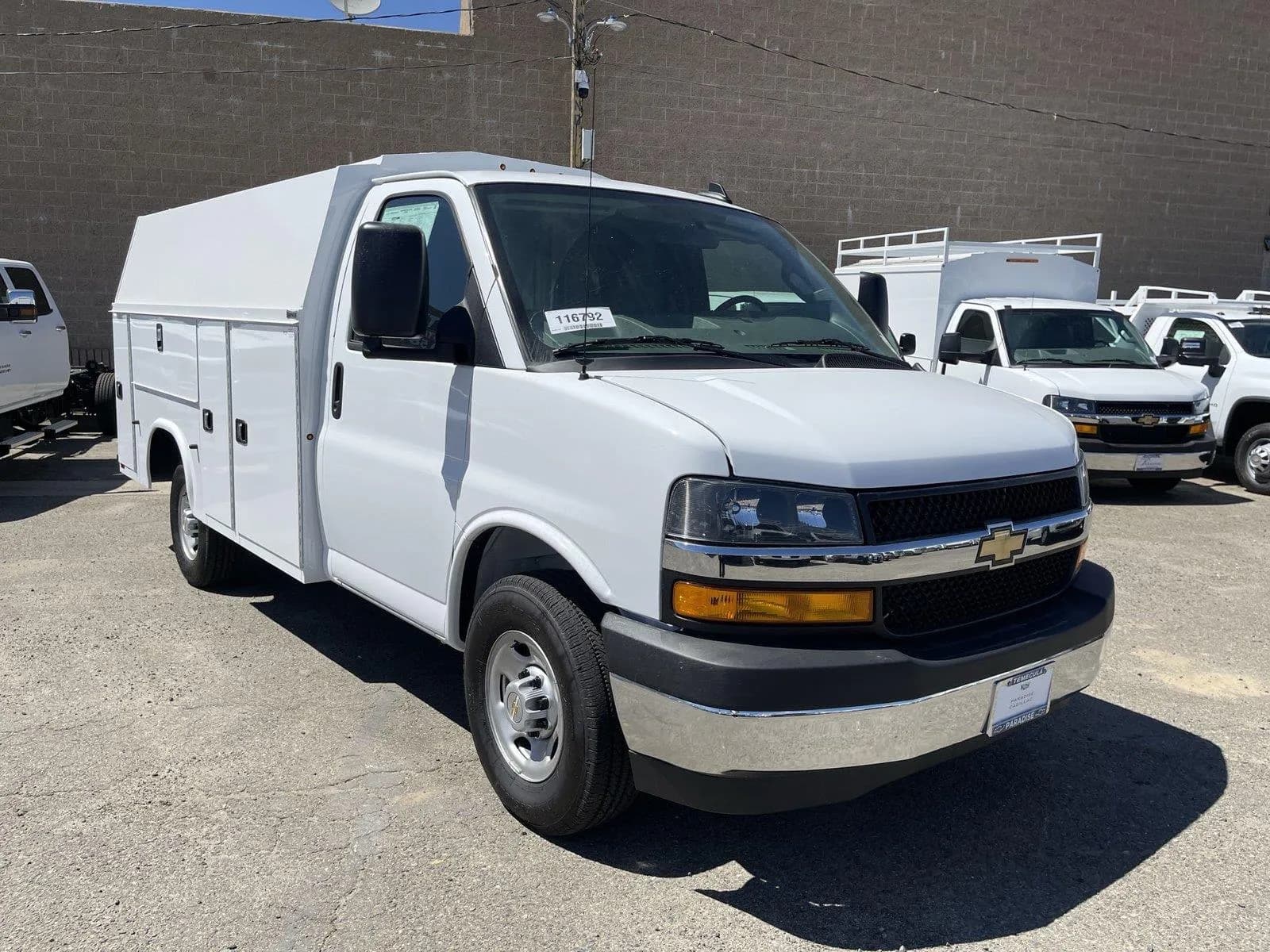 2026 Chevrolet Express 3500 - Service