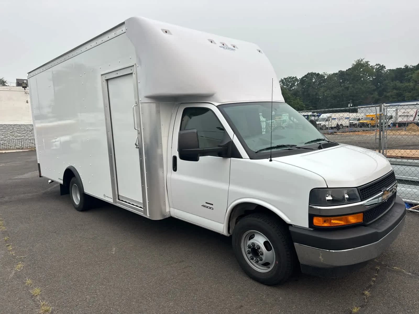 2026 Chevrolet Express 4500 - Box