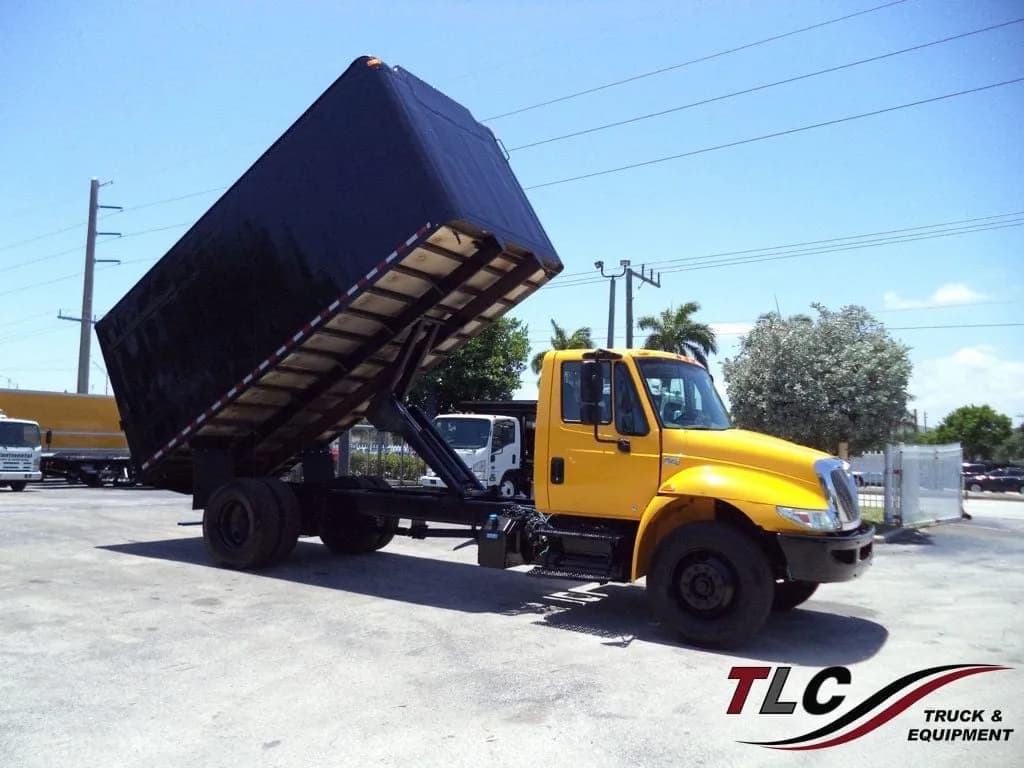 2019 International 4300 w/ 16ft Chipper - Chipper Trailers / Chipper Trucks