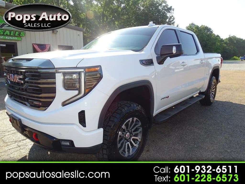 2023 GMC Sierra 1500 AT4 Crew Cab - Pickup