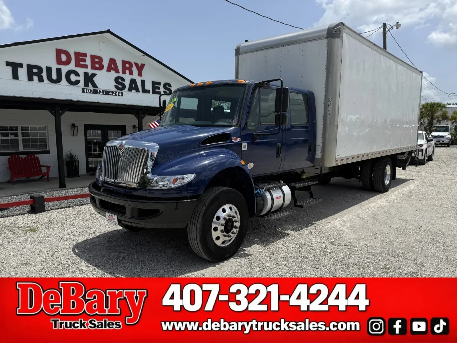 2018 International DuraStar 4300 - Box